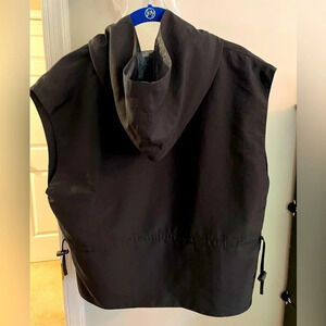 ANIMALE XS unisex black pullover w/hood 100% nylon w/drawstring waist. RN#94168